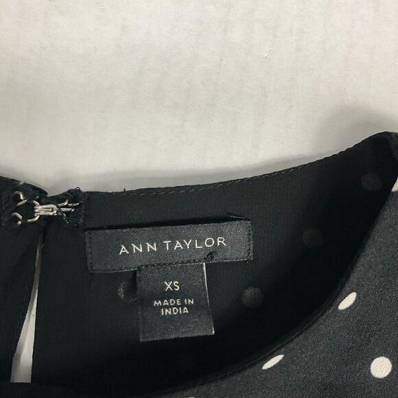 Ann Taylor Workwear Shift Dress Polka Dot Ruffled Short Sleeve XS - Picture 4 of 12